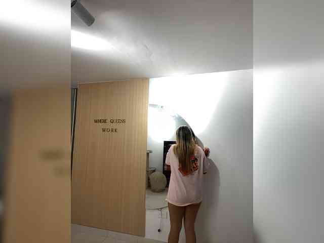 MeganRosse webcam