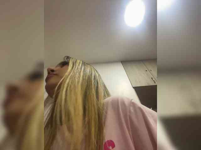 MeganRosse webcam