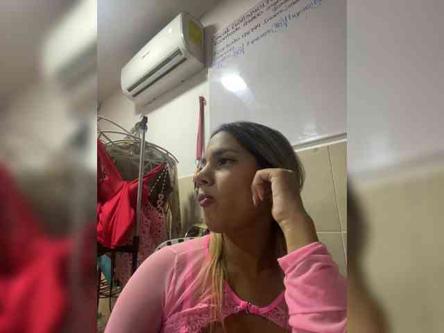 MeganRosse webcam