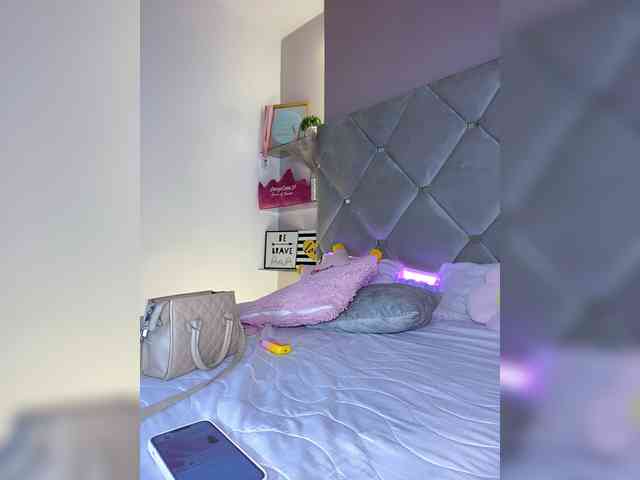 MeganRosse webcam
