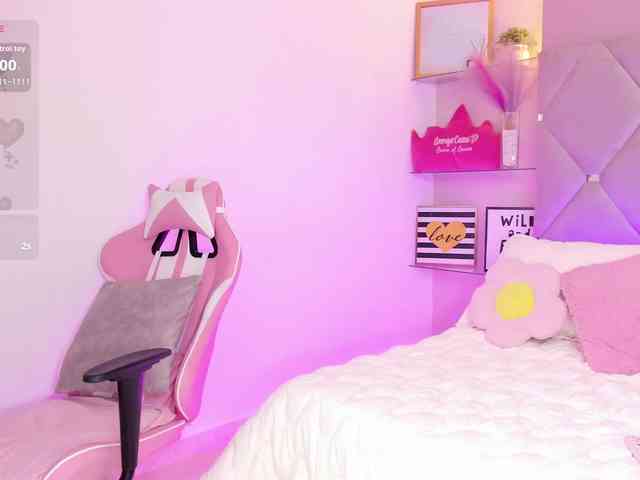 nude webcam show MeganRosse1