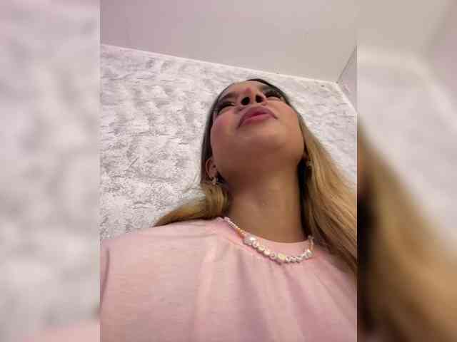 MeganRosse webcam