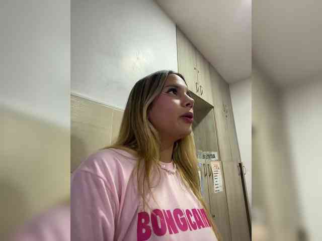 MeganRosse webcam