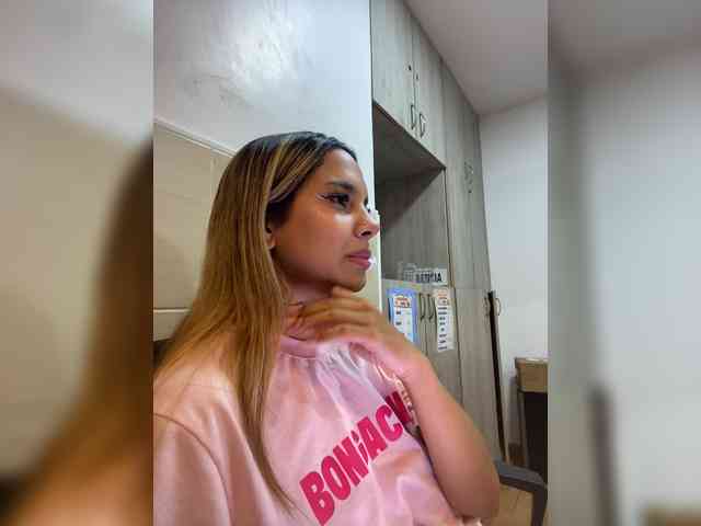 MeganRosse webcam
