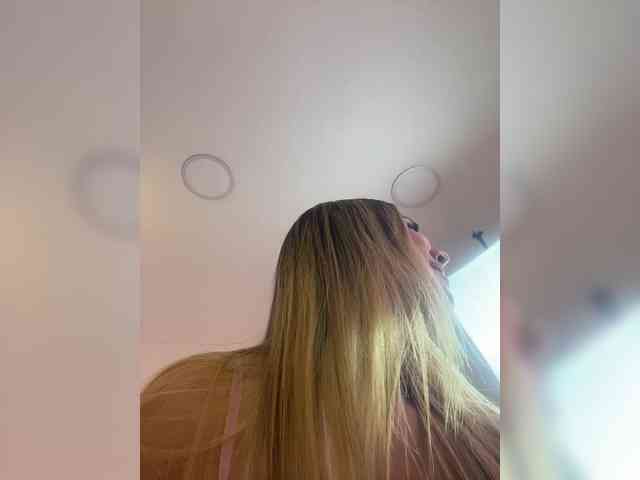 MeganRosse webcam