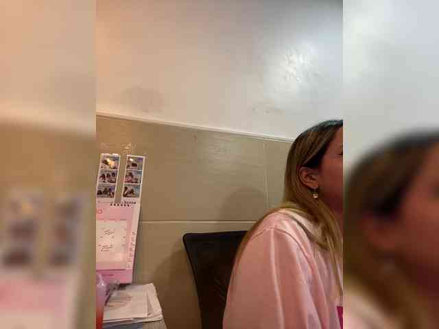 MeganRosse webcam