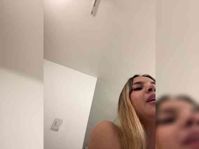 MeganRosse webcam