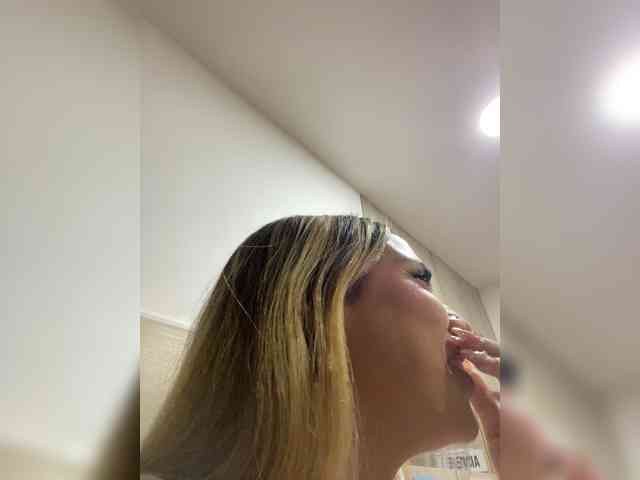 MeganRosse webcam