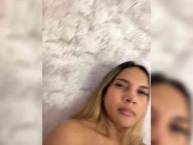 MeganRosse webcam