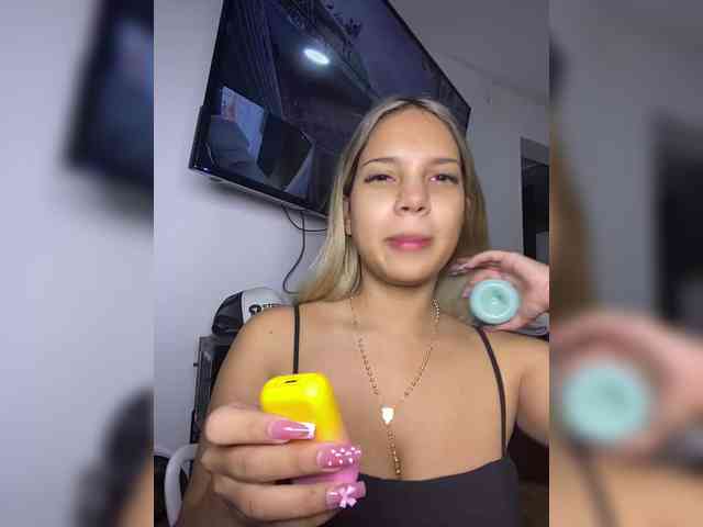 MeganRosse webcam
