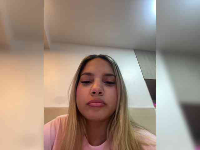 MeganRosse webcam