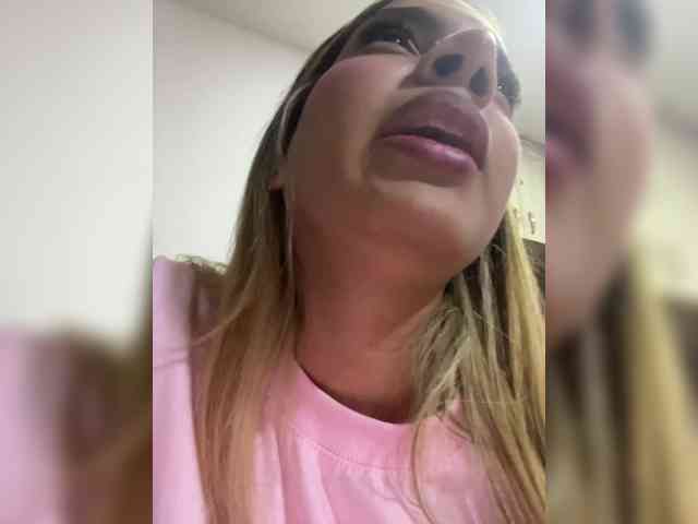 MeganRosse webcam