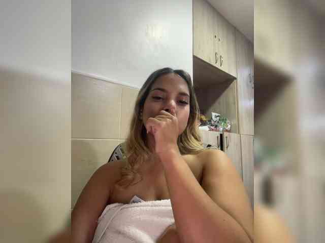 MeganRosse webcam