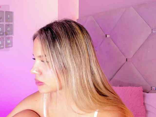 meganrosse's live room