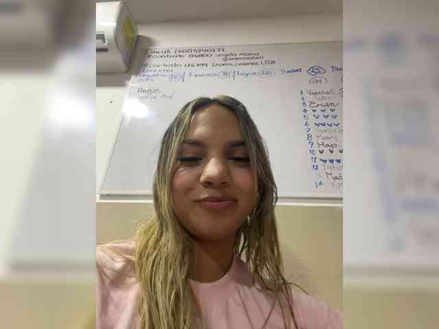 MeganRosse webcam