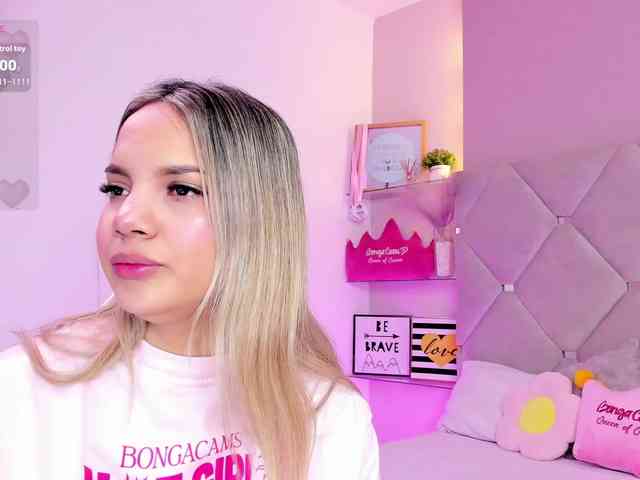 meganrosse's live room