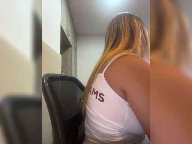 MeganRosse webcam