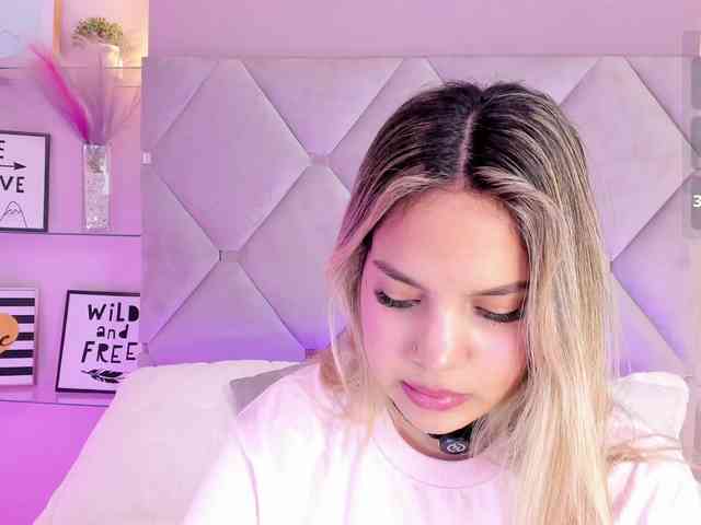 Modèle: MeganRosse