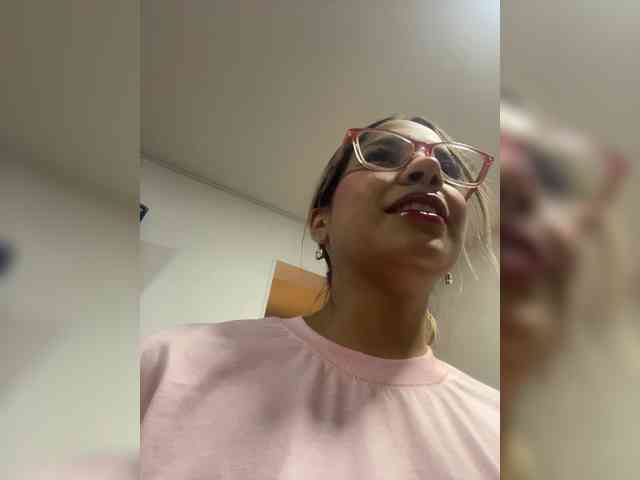 MeganRosse webcam