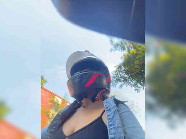MeganRosse webcam