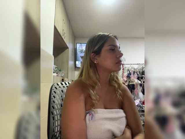 MeganRosse webcam