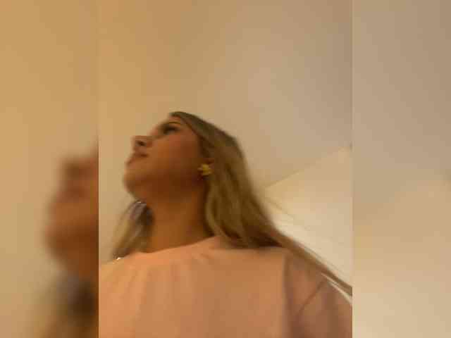 MeganRosse webcam