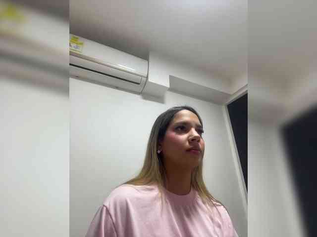 MeganRosse webcam