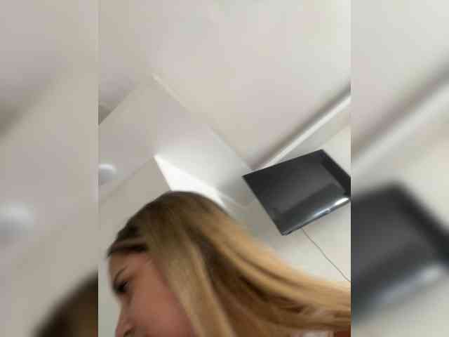 Modèle: MeganRosse