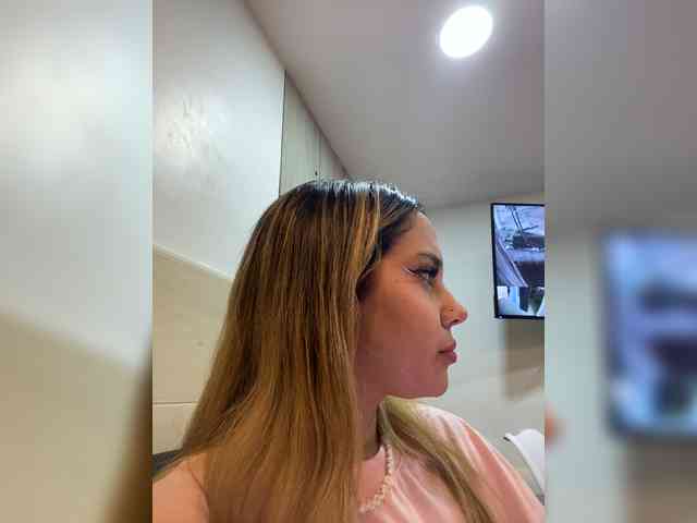 MeganRosse webcam