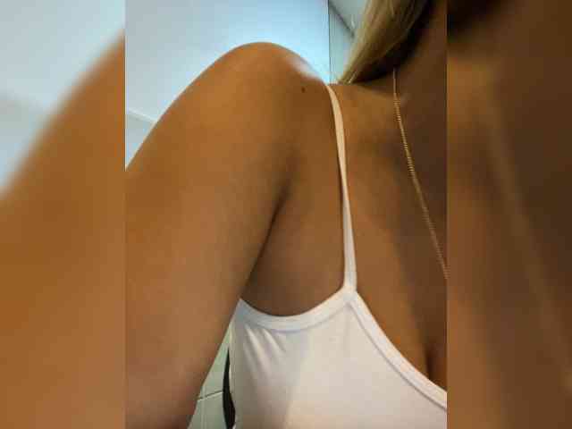 MeganRosse webcam