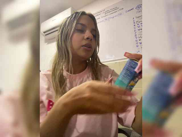MeganRosse webcam