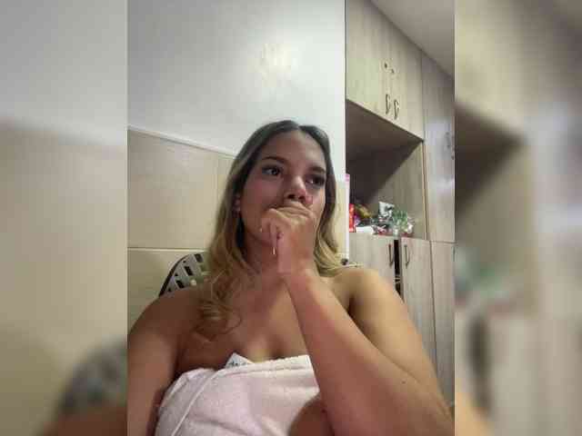 MeganRosse webcam