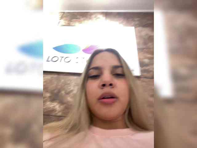 MeganRosse webcam