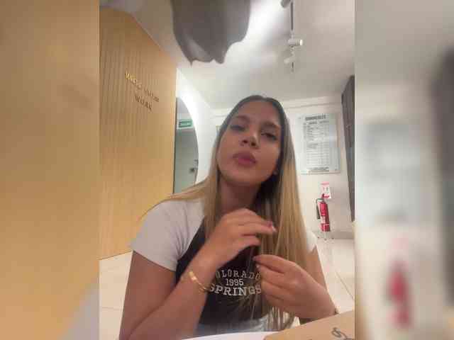 MeganRosse webcam