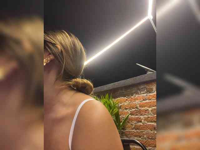 MeganRosse webcam