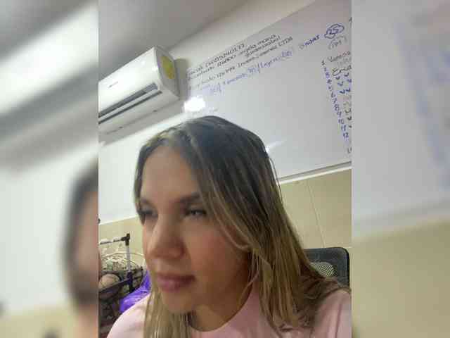 MeganRosse webcam