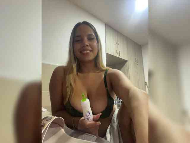 MeganRosse webcam