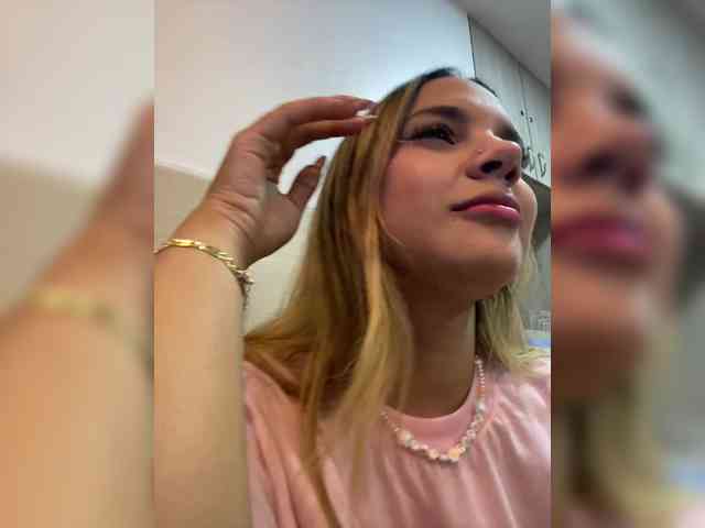 MeganRosse webcam