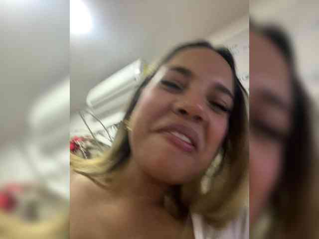MeganRosse webcam