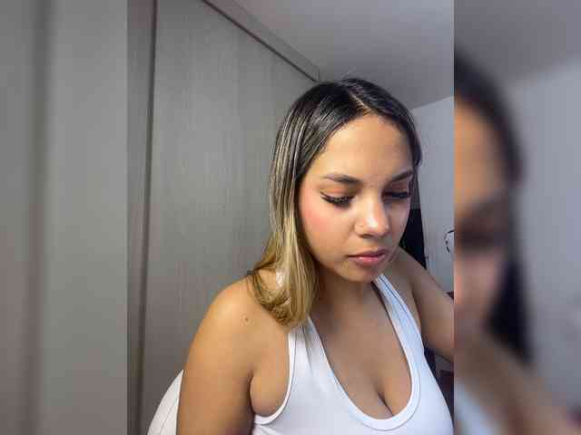 MeganRosse webcam