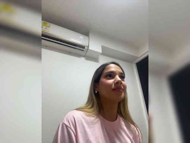 MeganRosse webcam