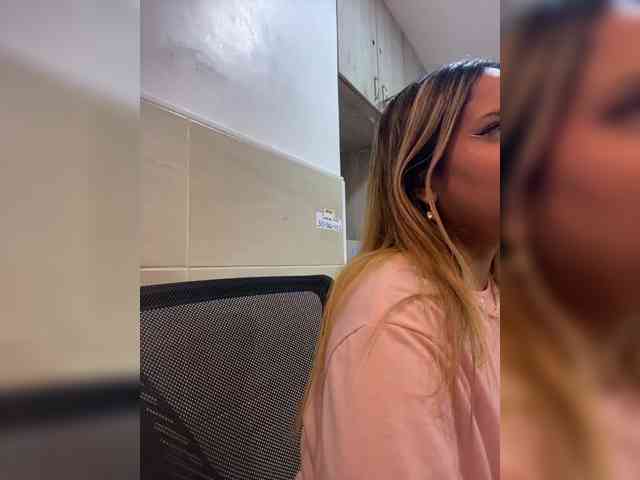 MeganRosse webcam