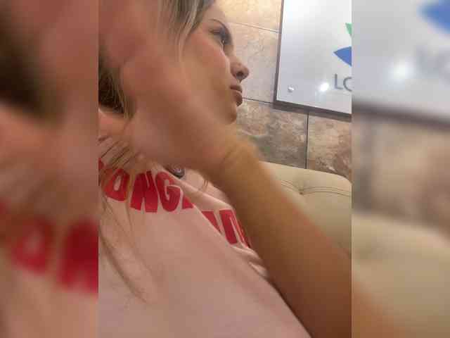 MeganRosse webcam