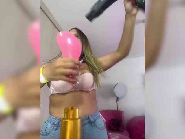 MeganRosse webcam