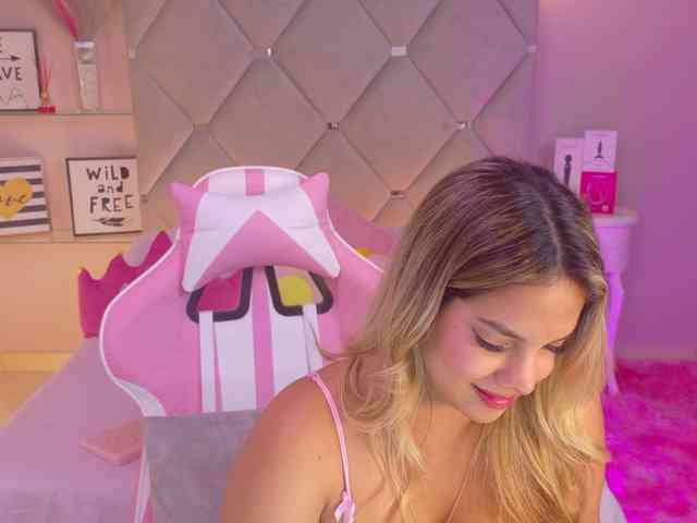 Modèle: MeganRosse