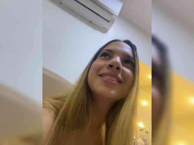 MeganRosse webcam