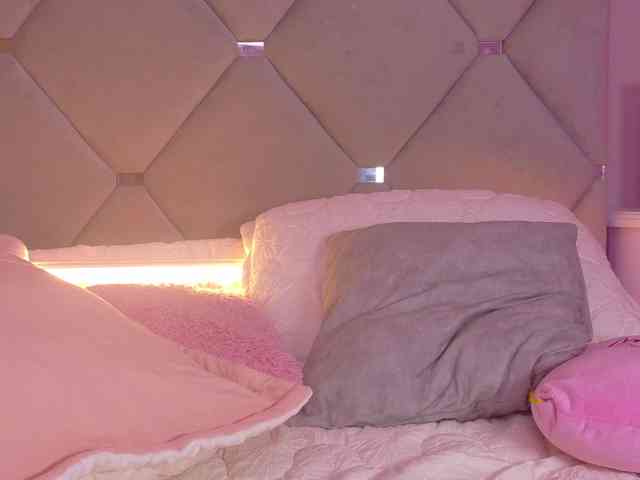 MeganRosse webcam