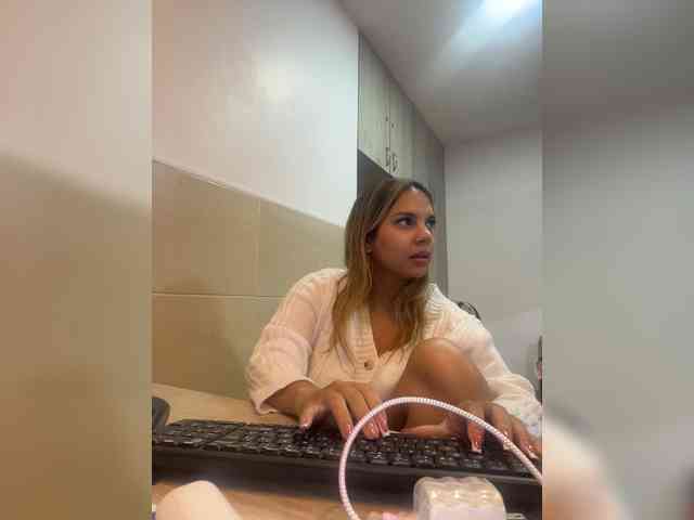 MeganRosse webcam