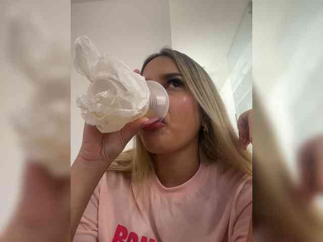 MeganRosse webcam