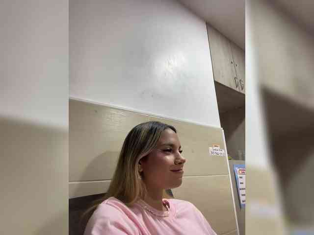 MeganRosse webcam